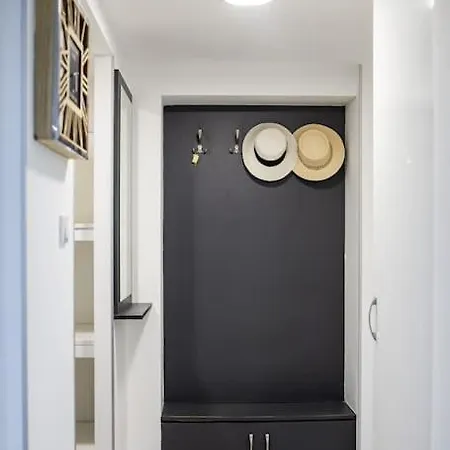 Venus - Broadway Ii Budapest