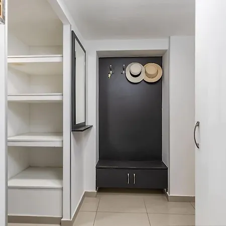 Apartment Venus - Broadway Ii *