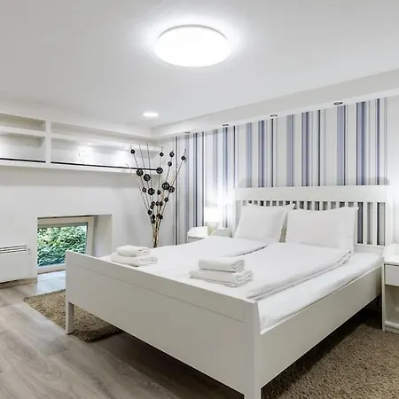 Apartment Venus - Broadway Ii *